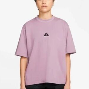 Nike ACG Womens Tee Amethyst EUC tshirt lilac Purple Heavyweight new
